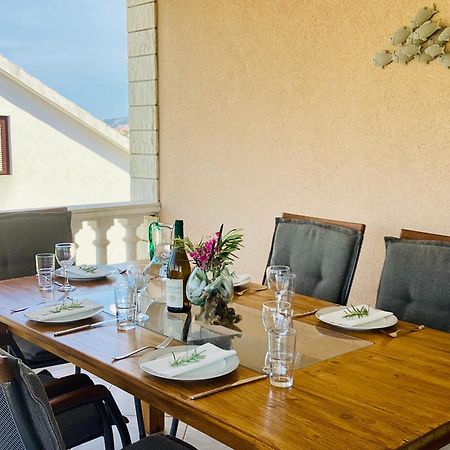 Apartmani Mate Rogoznica  Bagian luar foto