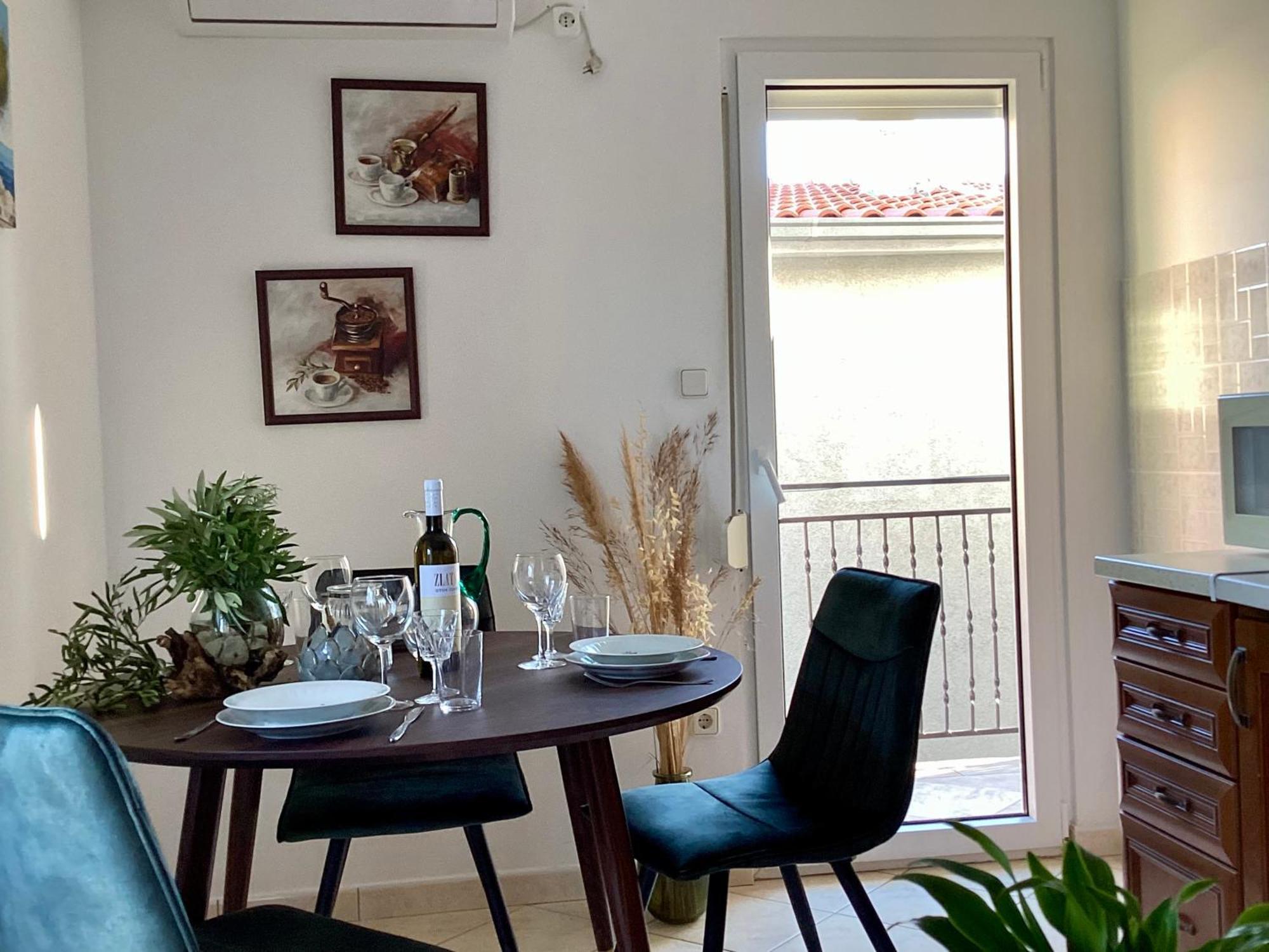 Apartmani Mate Rogoznica  Ruang foto